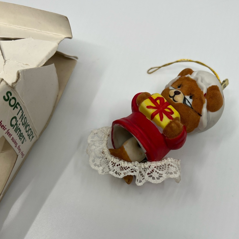 Soft’n snoozy chimers ornament